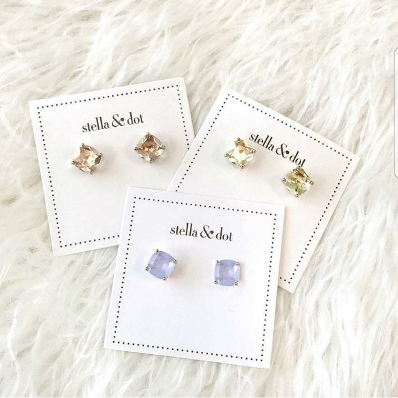 Stella & Dot Luxe Studs - NIB purple - Picture 6 of 6